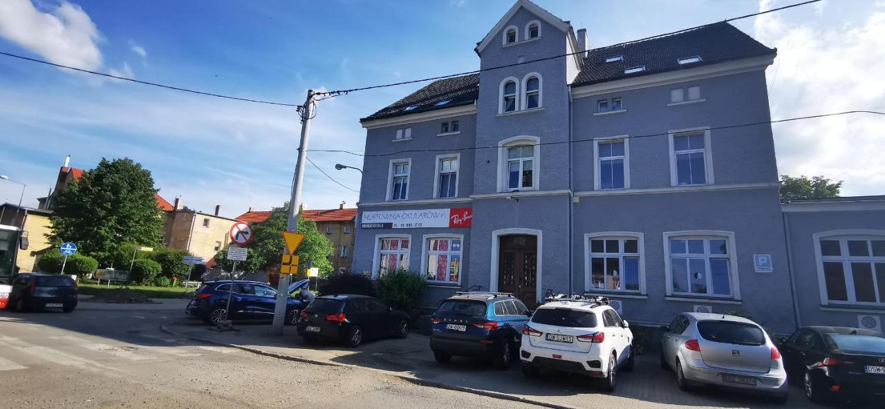 Klimatyczny Apartament Nr 8 Z Widokiem Na Gory Sowie بيلافه المظهر الخارجي الصورة